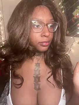 MistiSavannah online show from May 23, 2026, 11:58 am