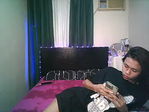 Snapshot of Sweet-shopia chatting on October 6, 2025, 10:56 am Sweet-shopia online show from October 6, 2025, 10:56 am