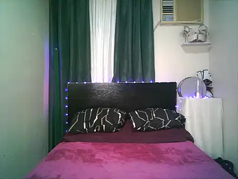 Snapshot of Sweet-shopia chatting on October 10, 2025, 4:06 pm Sweet-shopia online show from October 10, 2025, 4:06 pm