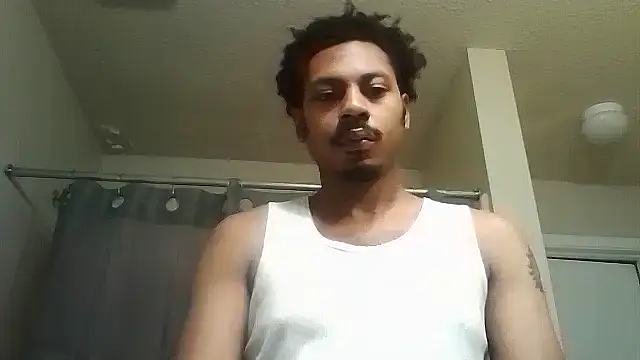 Snapshot of Yungandhungd chatting on October 2, 2025, 1:51 pm Yungandhungd online show from October 2, 2025, 1:51 pm