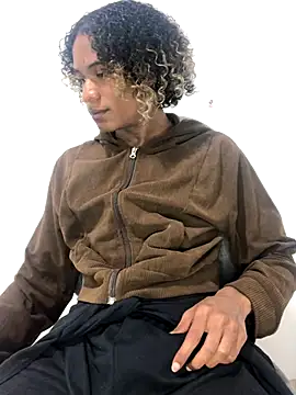 Snapshot of Noah_Miller7 chatting on September 23, 2025, 7:50 pm Noah Miller7 online show from September 23, 2025, 7:50 pm