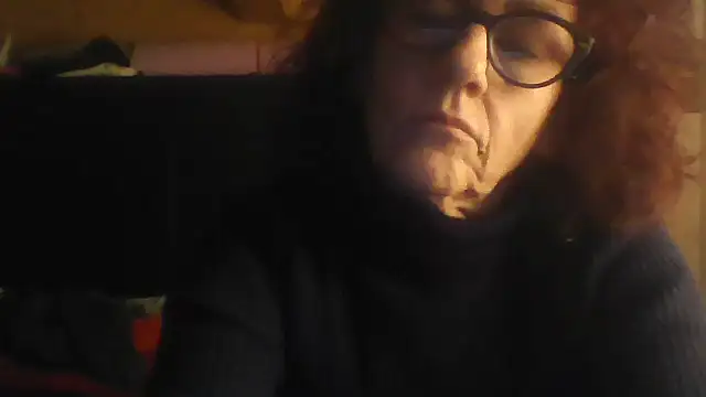 Snapshot of klarissabloum chatting on February 28, 2026, 9:27 pm klarissabloum online show from February 28, 2026, 9:27 pm