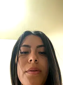 Snapshot of SaraMartinez_1 chatting on October 12, 2025, 2:38 pm SaraMartinez 1 online show from October 12, 2025, 2:38 pm