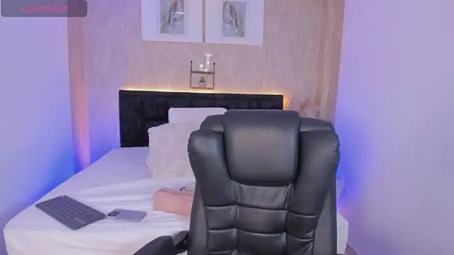 jessica hotxxx online show from March 20, 2026, 4:12 pm