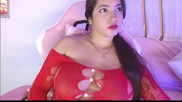 Snapshot of lori_sweett chatting on December 1, 2025, 10:04 pm lori sweett online show from December 1, 2025, 10:04 pm