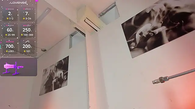 pretty78angel online show from October 8, 2025, 7:33 pm