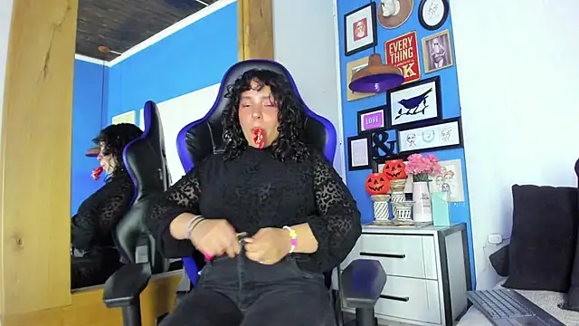 Kyes Dreams3 online show from October 28, 2025, 4:05 am