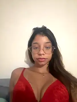 Snapshot of FadaPerigosa chatting on October 2, 2025, 4:08 am FadaPerigosa online show from October 2, 2025, 4:08 am