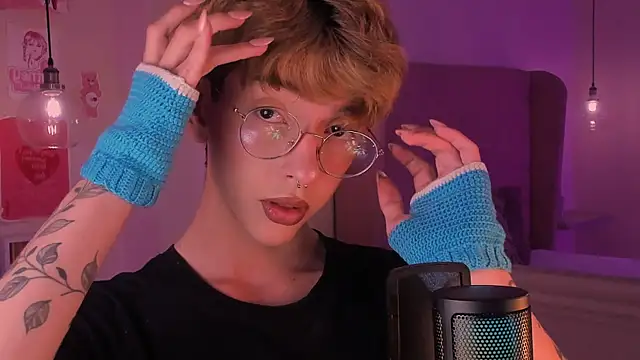 Snapshot of imDamiano chatting on September 29, 2025, 7:51 pm imDamiano online show from September 29, 2025, 7:51 pm