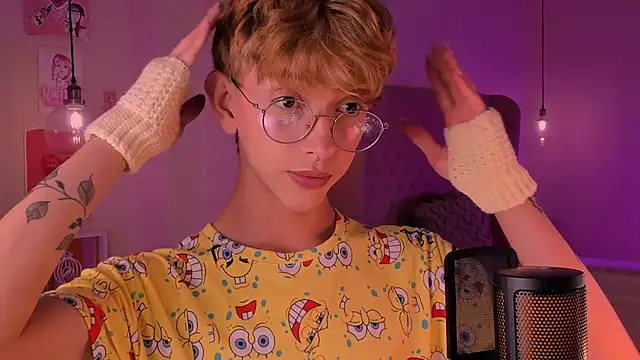 Snapshot of imDamiano chatting on October 4, 2025, 10:30 pm imDamiano online show from October 4, 2025, 10:30 pm