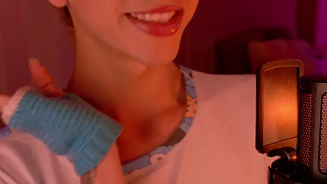 Snapshot of imDamiano chatting on November 1, 2025, 9:39 pm imDamiano online show from November 1, 2025, 9:39 pm