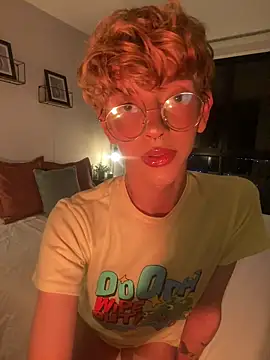 Snapshot of imDamiano chatting on November 14, 2025, 11:46 pm imDamiano online show from November 14, 2025, 11:46 pm