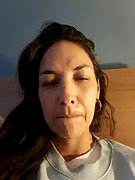 Snapshot of Alfonsina_ chatting on March 1, 2026, 11:18 pm Alfonsina online show from March 1, 2026, 11:18 pm