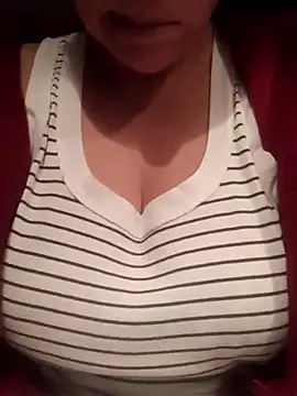 Snapshot of Cassandrina1 chatting on October 5, 2025, 5:17 am Cassandrina1 online show from October 5, 2025, 5:17 am