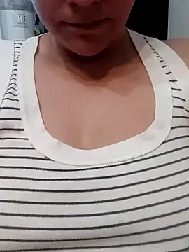 Snapshot of Cassandrina1 chatting on October 7, 2025, 10:01 am Cassandrina1 online show from October 7, 2025, 10:01 am