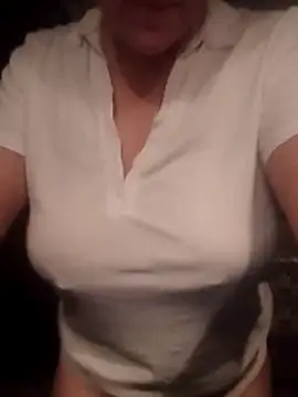 Snapshot of Cassandrina1 chatting on November 8, 2025, 4:56 am Cassandrina1 online show from November 8, 2025, 4:56 am