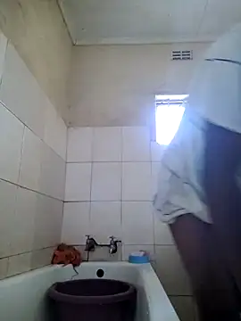 Snapshot of sweetdickboy2 chatting on October 13, 2025, 9:42 am sweetdickboy2 online show from October 13, 2025, 9:42 am