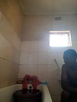 Snapshot of sweetdickboy2 chatting on October 18, 2025, 6:05 am sweetdickboy2 online show from October 18, 2025, 6:05 am