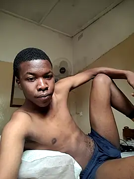 Snapshot of sweetdickboy2 chatting on November 17, 2025, 5:13 am sweetdickboy2 online show from November 17, 2025, 5:13 am