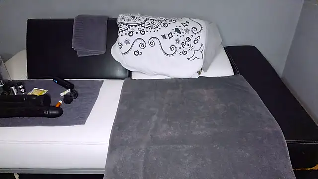 slavic boy 39 online show from December 20, 2025, 5:09 pm