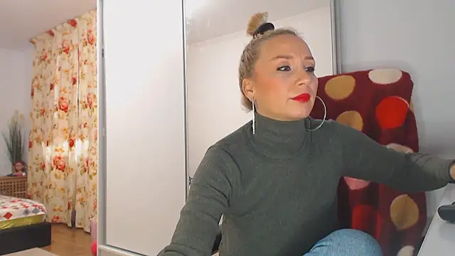 merlyn4 online show from December 16, 2024, 12:49 pm