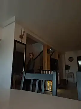 merlyn4 online show from November 7, 2025, 9:53 am