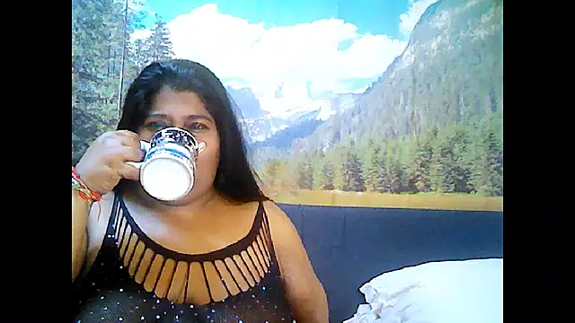 indianhoney694u online show from October 7, 2025, 5:59 am