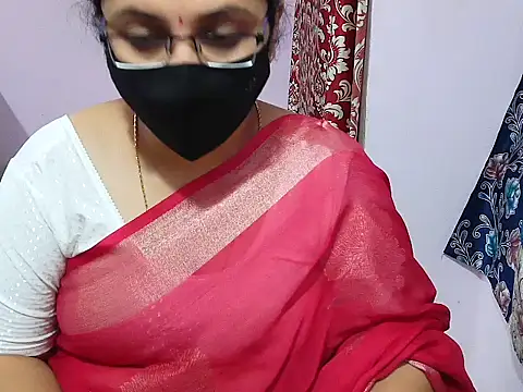 jannu6482 online show from October 25, 2025, 4:35 pm