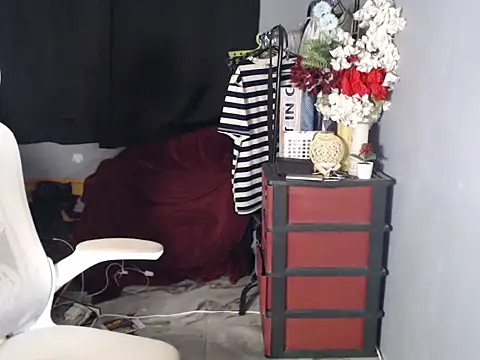 naughtyboyloy 0 online show from March 7, 2026, 5:04 am