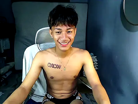 naughtyboyloy 0 online show from May 1, 2026, 5:17 pm