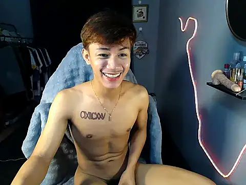 naughtyboyloy 0 online show from June 14, 2026, 5:37 pm