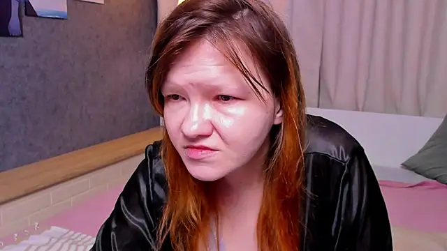 Nora lovvvv online show from December 16, 2025, 3:17 pm