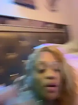 Snapshot of Angelbunnyy chatting on February 10, 2026, 4:00 pm Angelbunnyy online show from February 10, 2026, 4:00 pm