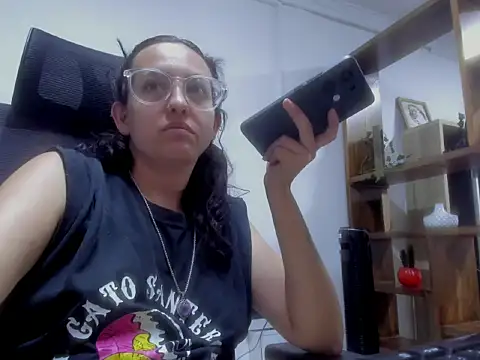 dalila macherano1 online show from November 11, 2025, 9:59 pm