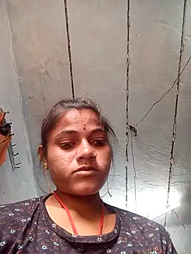 Snapshot of PoojaPleasure chatting on November 14, 2025, 9:08 am PoojaPleasure online show from November 14, 2025, 9:08 am