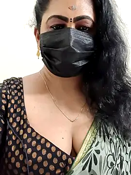 Snapshot of Sweetie_swetha37 chatting on February 18, 2026, 8:10 am Sweetie swetha37 online show from February 18, 2026, 8:10 am