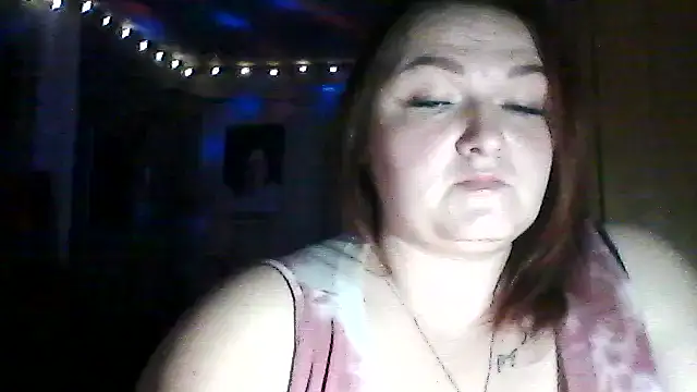 AngelQSky online show from November 26, 2025, 5:25 pm