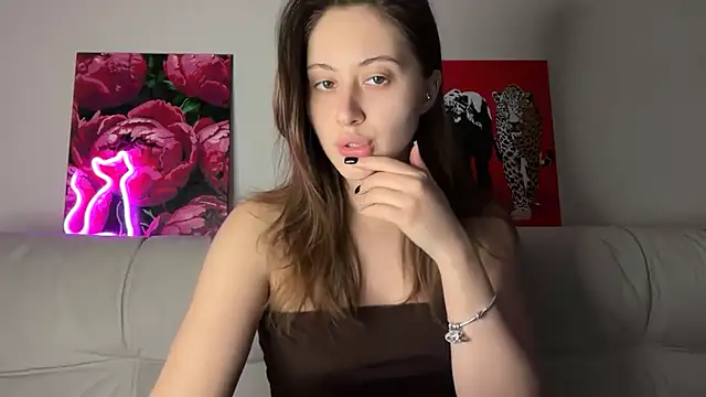 Snapshot of StellarAlice chatting on May 8, 2026, 7:30 pm StellarAlice online show from May 8, 2026, 7:30 pm