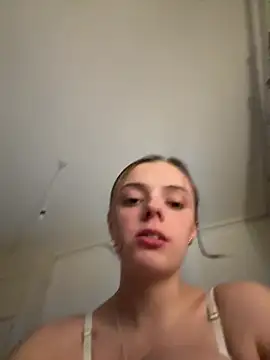 Snapshot of cutietootie02 chatting on February 10, 2026, 10:58 pm cutietootie02 online show from February 10, 2026, 10:58 pm