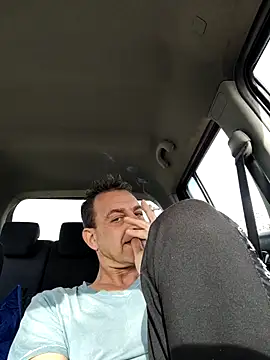 FleetedMusing online show from November 3, 2025, 12:06 pm