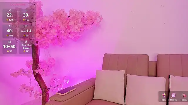 Doll Isa  online show from January 8, 2026, 6:32 pm