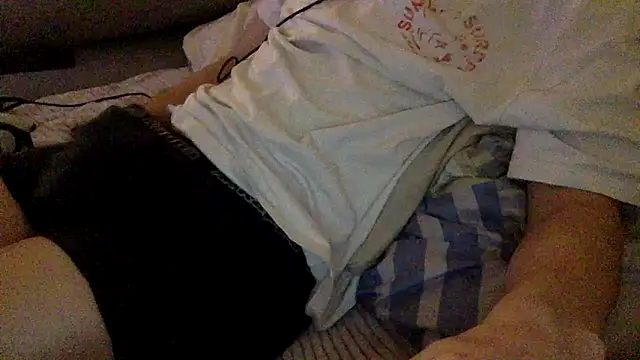 Breezydicksn online show from November 21, 2025, 7:45 pm