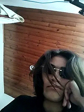 Crystal Star  online show from January 5, 2026, 5:27 pm