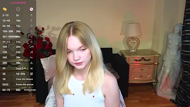 RosesKate online show from September 23, 2025, 11:46 am