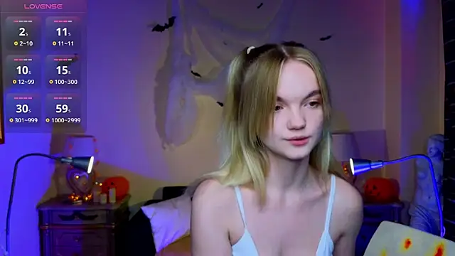 RosesKate online show from October 27, 2025, 11:47 am