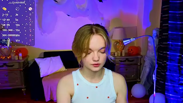 RosesKate online show from October 28, 2025, 5:00 am