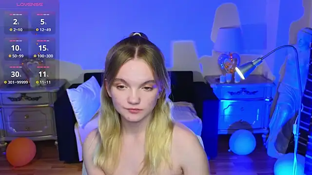 RosesKate online show from November 4, 2025, 11:53 am