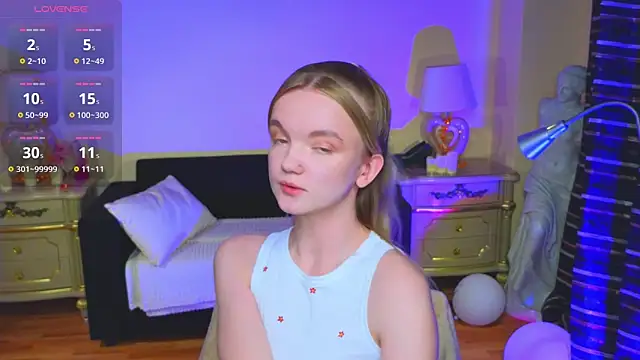 RosesKate online show from November 11, 2025, 12:05 pm