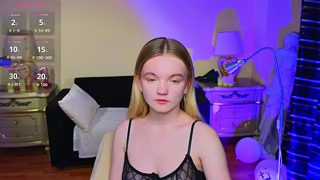 RosesKate online show from November 13, 2025, 11:42 am