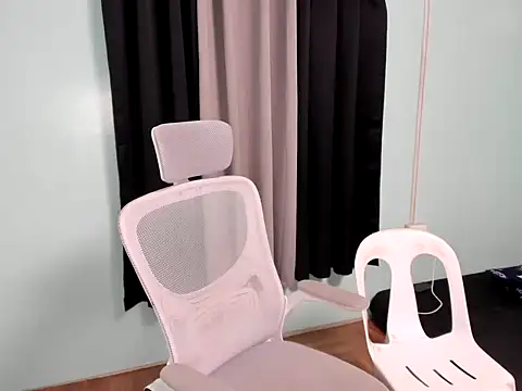 seductivezoey24 online show from February 9, 2026, 6:23 pm